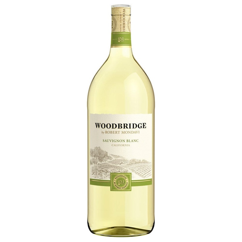 WOODBRIDGE SAUVIGNON BLANC 1.5L