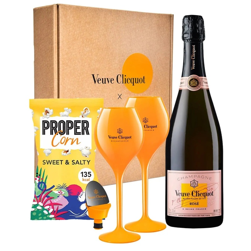 Exclusive Veuve Clicquot x The Bottle Club Ros Champagne Picnic Kit, 75 cl