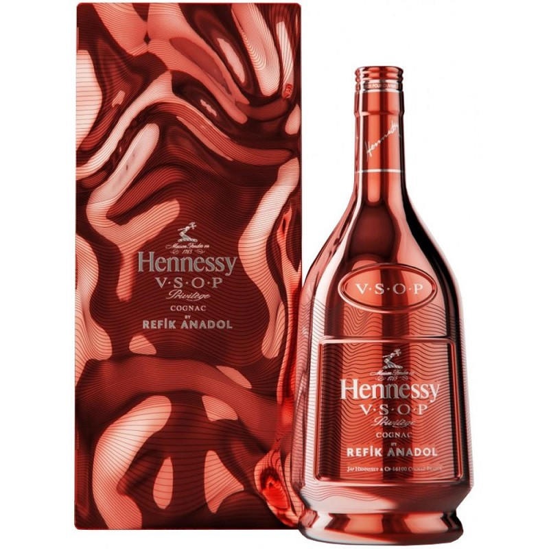 Hennessy Privilge Refik Anadol 750ml