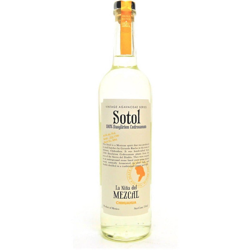 La Nia del Mezcal Sotol