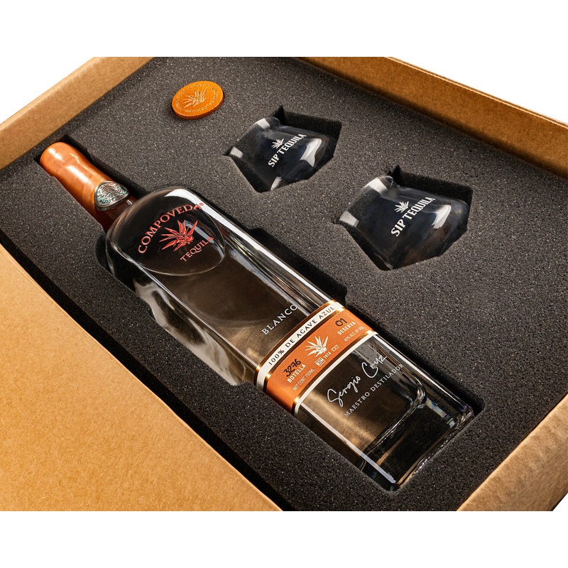 Compoveda Blanco 750ml w/Tasting Glasses