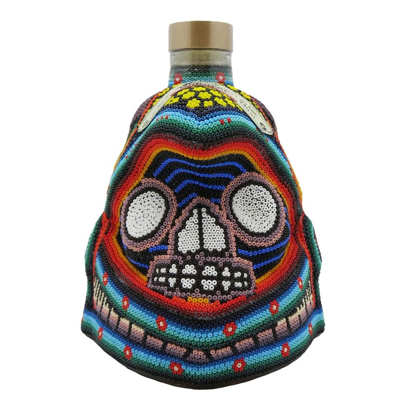 Riqueza Cultural Beaded Skull Aejo 750ml